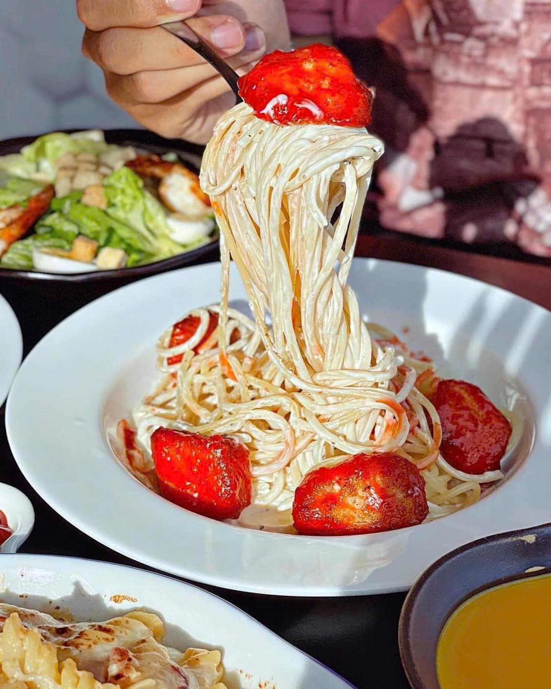 Mì Ý Sốt Kem Nấm Gà Viên Chiên Giòn